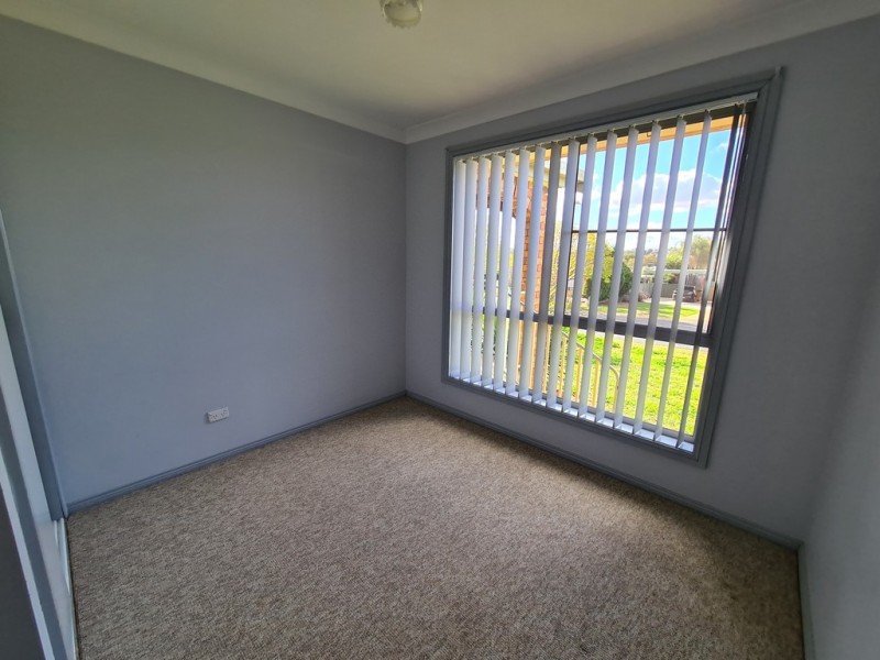 3 George Field Drive, Parkes NSW 2870