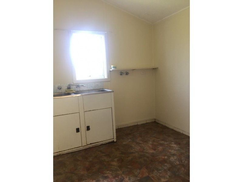 25 Clarinda Street, Parkes NSW 2870