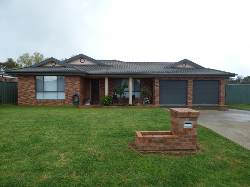 12 Jacaranda Street, Forbes NSW 2871