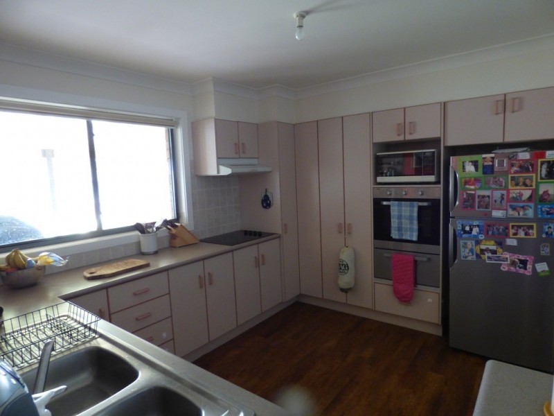 12 Jacaranda Street, Forbes NSW 2871