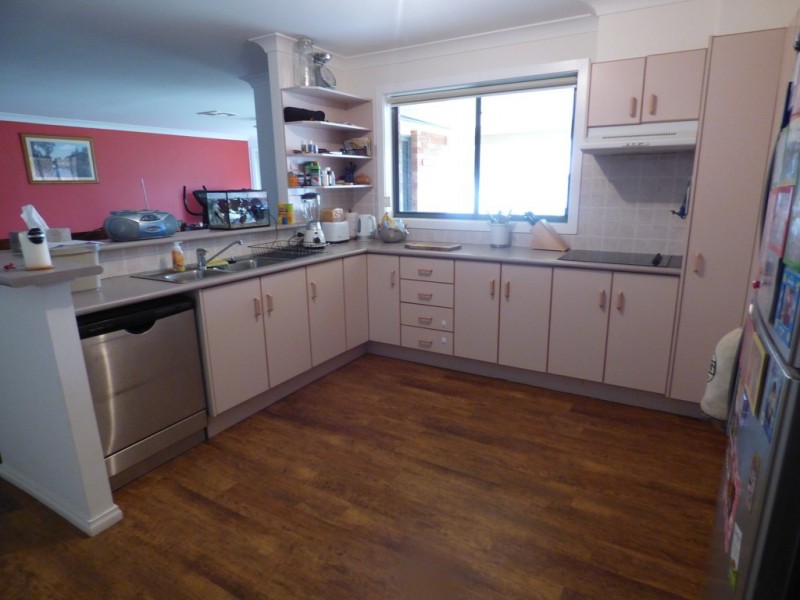 12 Jacaranda Street, Forbes NSW 2871