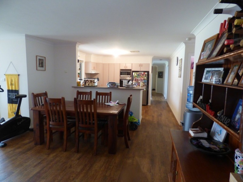 12 Jacaranda Street, Forbes NSW 2871