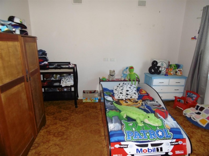 22 Station Street, Parkes NSW 2870