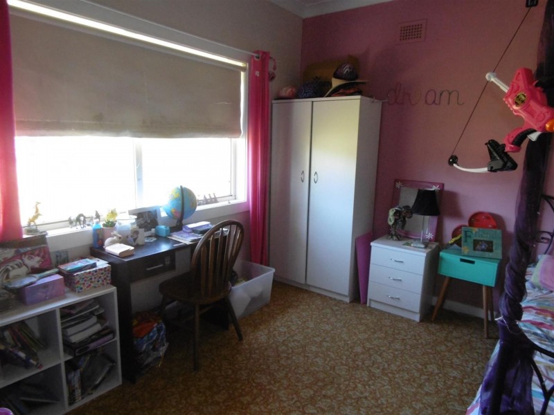 22 Station Street, Parkes NSW 2870