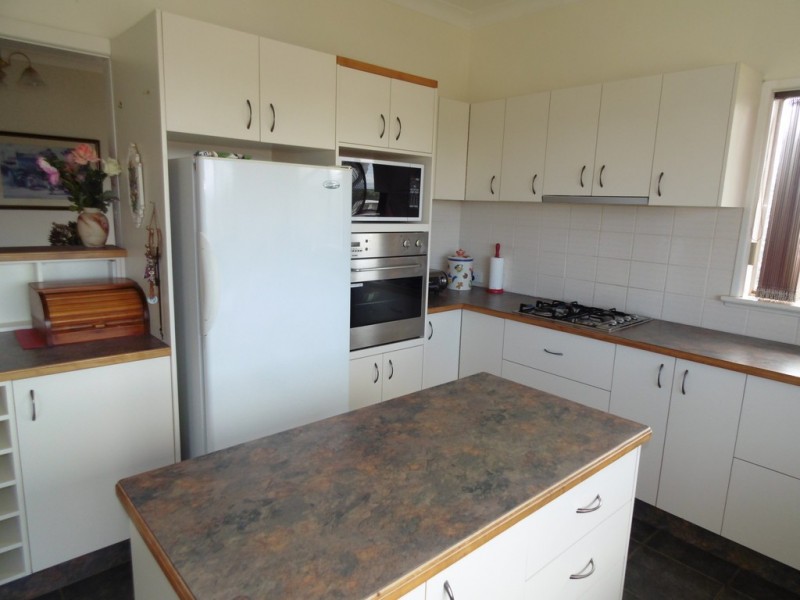 2-4 Panorama Crescent, Parkes NSW 2870