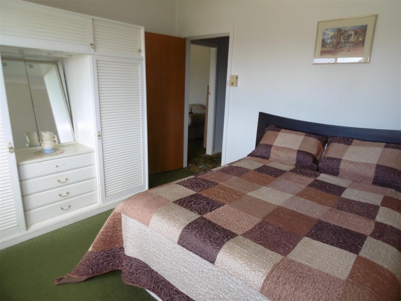 2-4 Panorama Crescent, Parkes NSW 2870