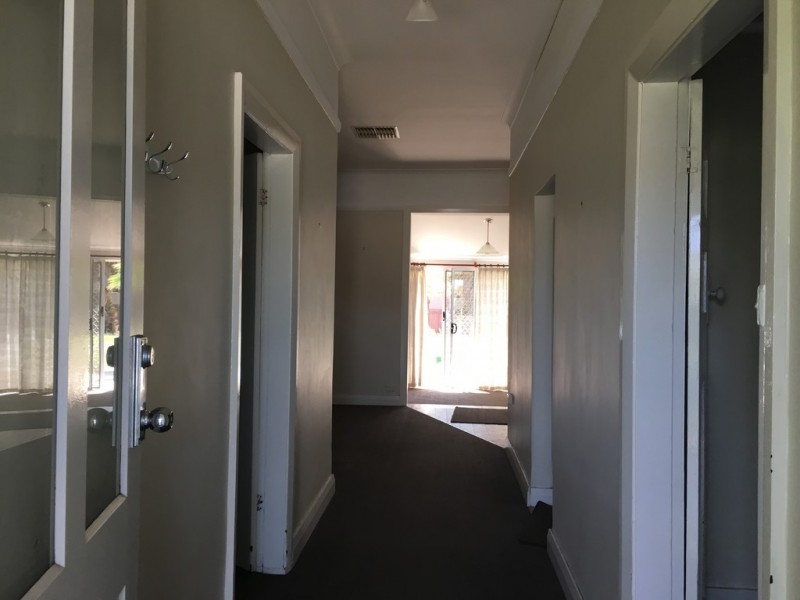 7 Bogan Street, Parkes NSW 2870