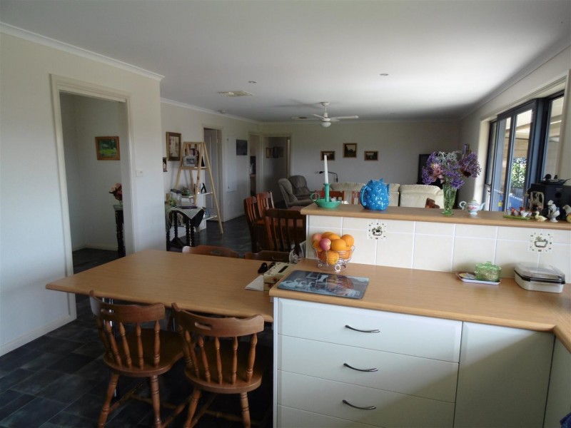 18 Vaucluse Place, Parkes NSW 2870