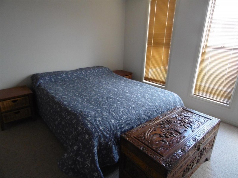 18 Vaucluse Place, Parkes NSW 2870