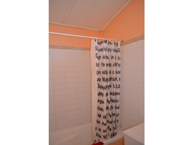 84 Orange Street, Condobolin NSW 2877