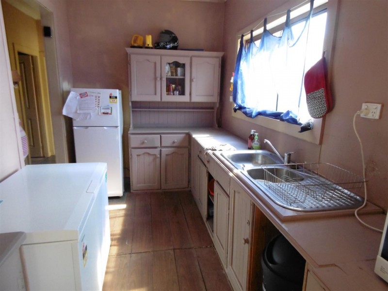 5 Caswell Street, Peak Hill NSW 2869