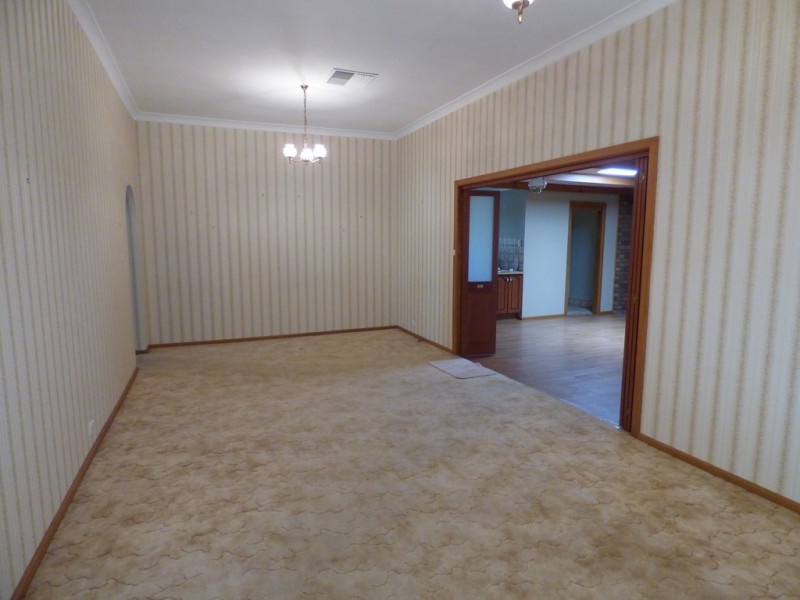 48 Underwood Street, Forbes NSW 2871