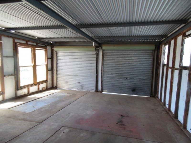 19 Howard Street, Parkes NSW 2870