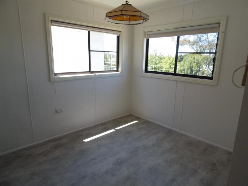 19 Howard Street, Parkes NSW 2870