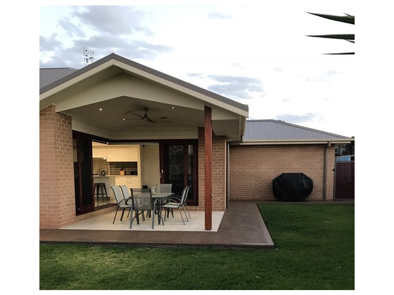 12 Avoca Place, Parkes NSW 2870