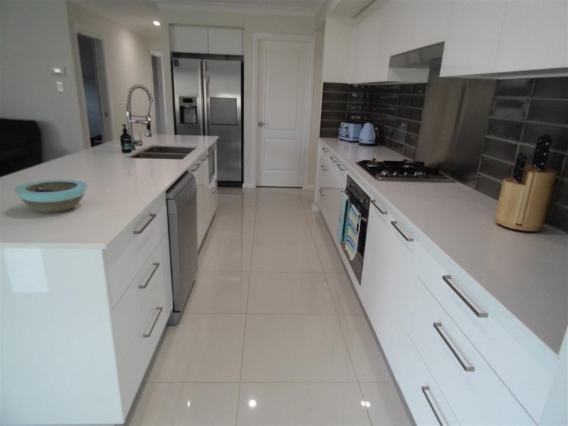 12 Avoca Place, Parkes NSW 2870