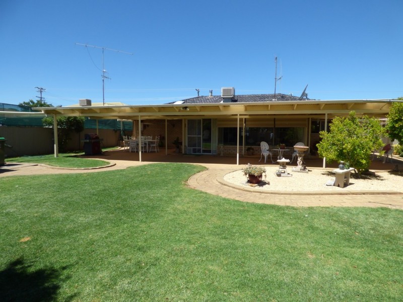 204 Farnell Street, Forbes NSW 2871