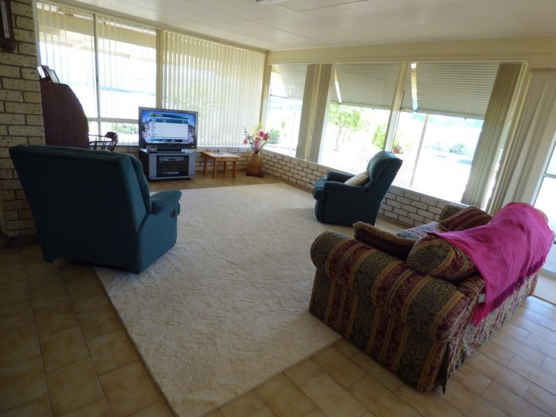 204 Farnell Street, Forbes NSW 2871