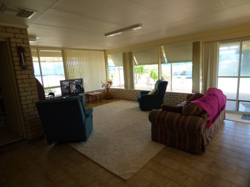 204 Farnell Street, Forbes NSW 2871