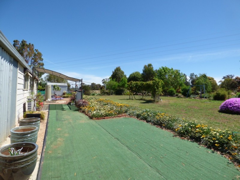 16 Brahman Street, Forbes NSW 2871