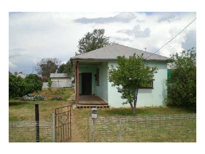 21 Pearce Street, Parkes NSW 2870