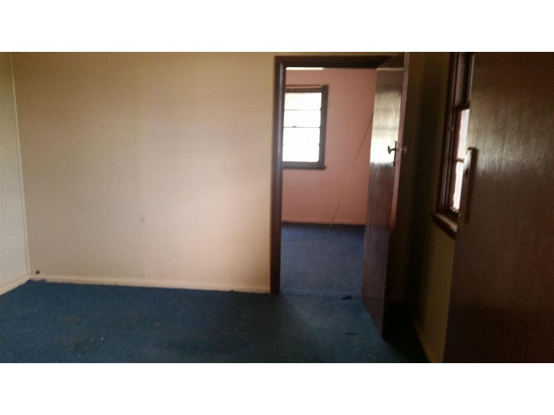 21 Pearce Street, Parkes NSW 2870
