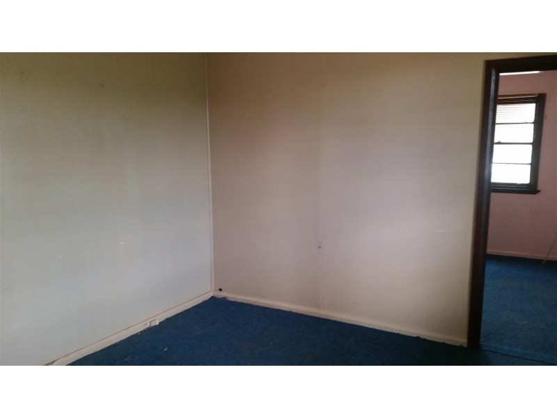 21 Pearce Street, Parkes NSW 2870