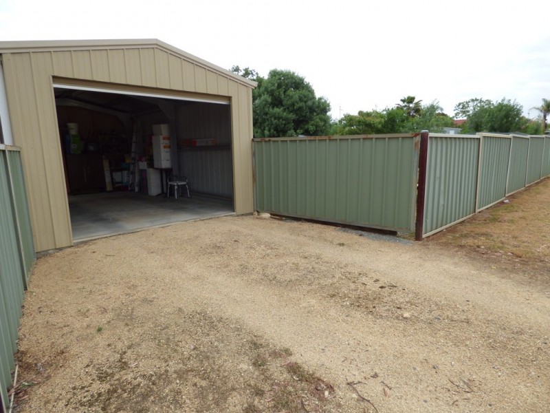 9 Dover Street, Forbes NSW 2871