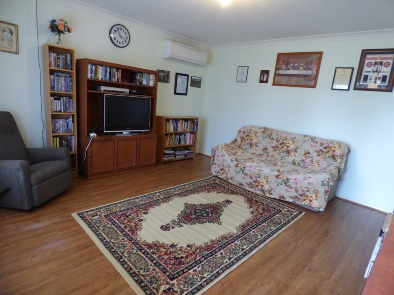 9 Dover Street, Forbes NSW 2871