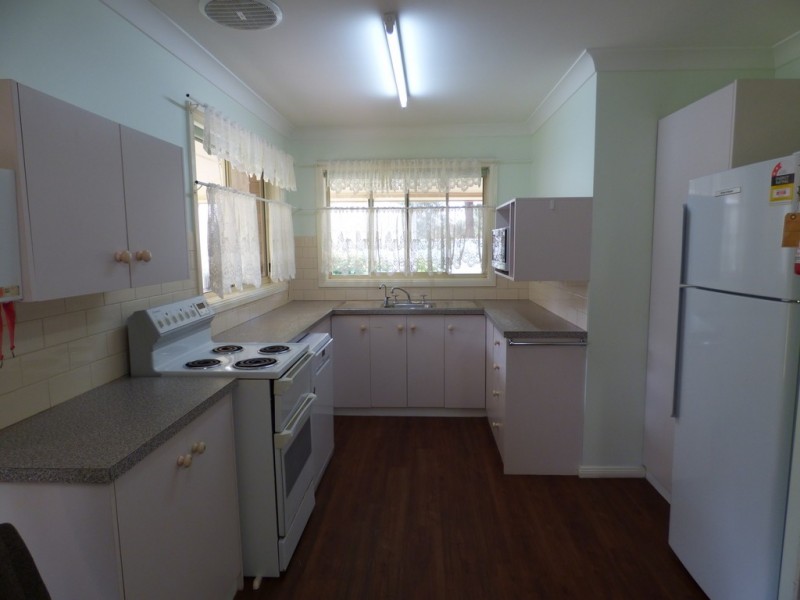 9 Dover Street, Forbes NSW 2871