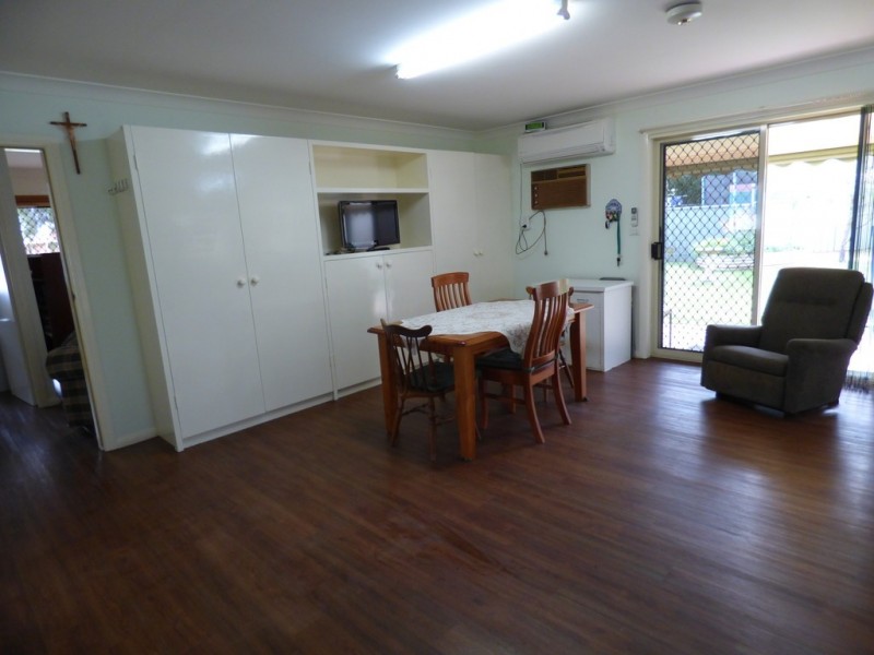 9 Dover Street, Forbes NSW 2871