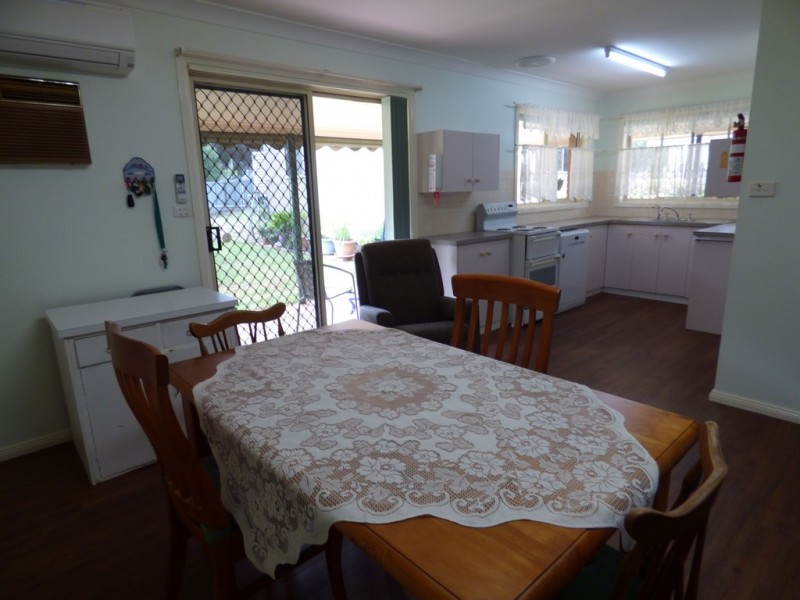 9 Dover Street, Forbes NSW 2871