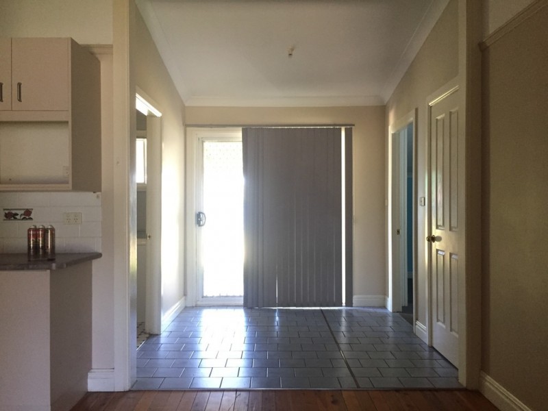 2-4 Park Street, Parkes NSW 2870