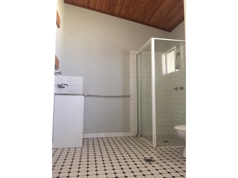 2-4 Park Street, Parkes NSW 2870