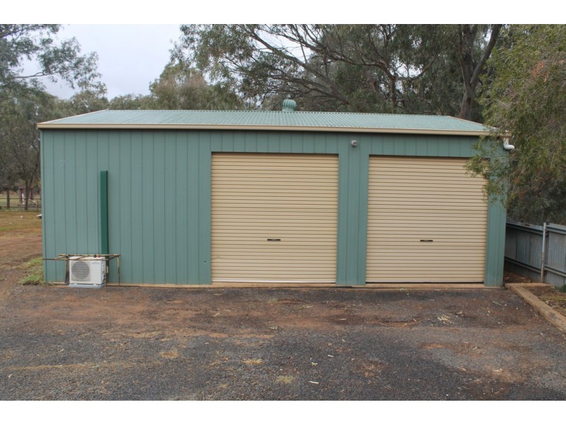 10 Rogers Street, Condobolin NSW 2877