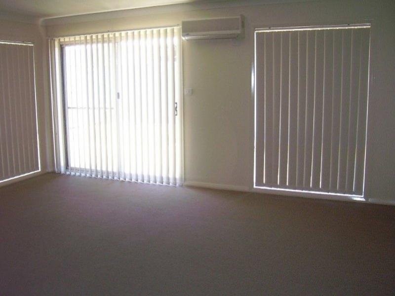 74-82 Close St, Parkes NSW 2870