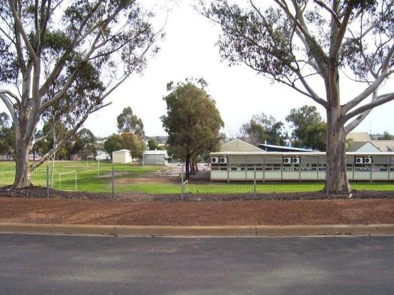 31 Park Street, Parkes NSW 2870