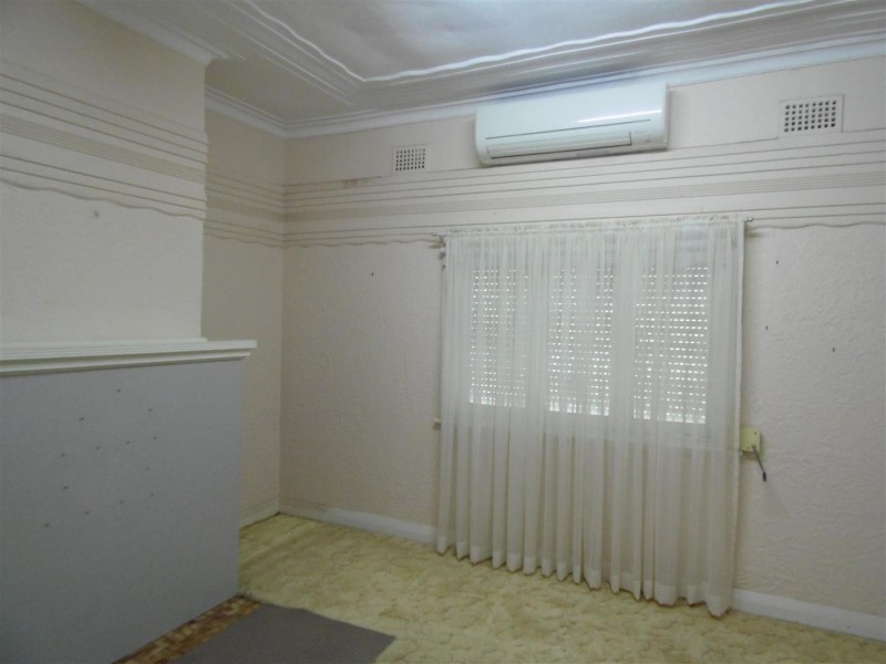 49 Hill Street, Parkes NSW 2870