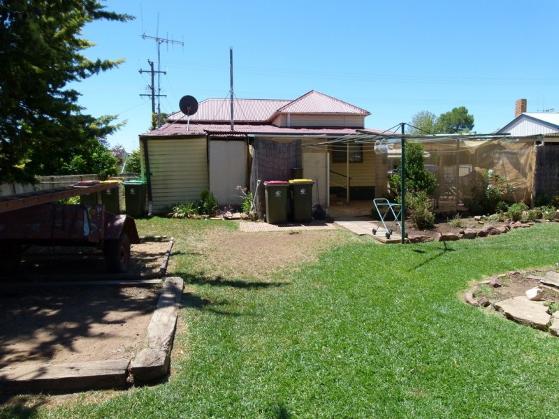 11 Quarry Road, Forbes NSW 2871