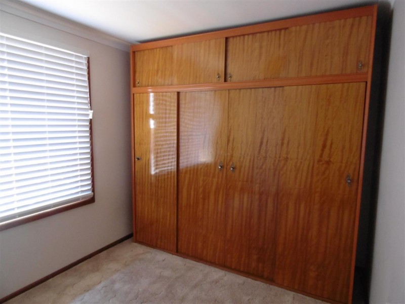 9 Middleton Street, Parkes NSW 2870