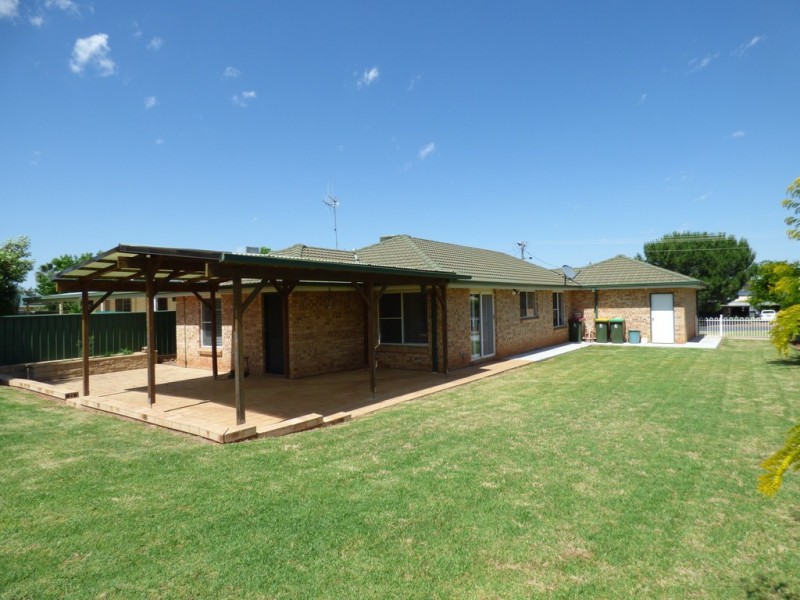 54 William Street, Forbes NSW 2871