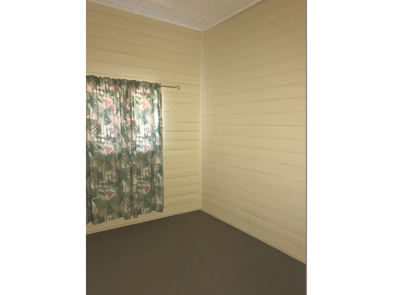 13 Talbot Street, Parkes NSW 2870