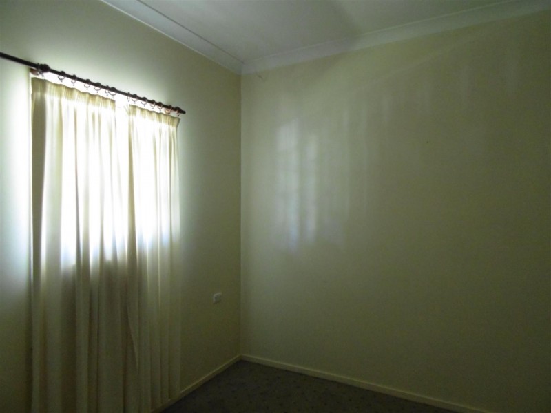 13 Talbot Street, Parkes NSW 2870