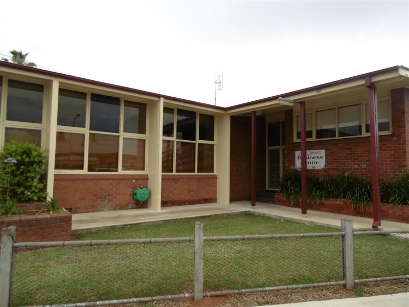 71 May Street, Parkes NSW 2870