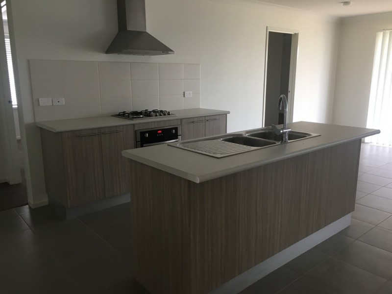 11 Warragrah Place, Parkes NSW 2870