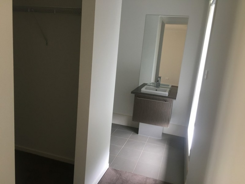 11 Warragrah Place, Parkes NSW 2870