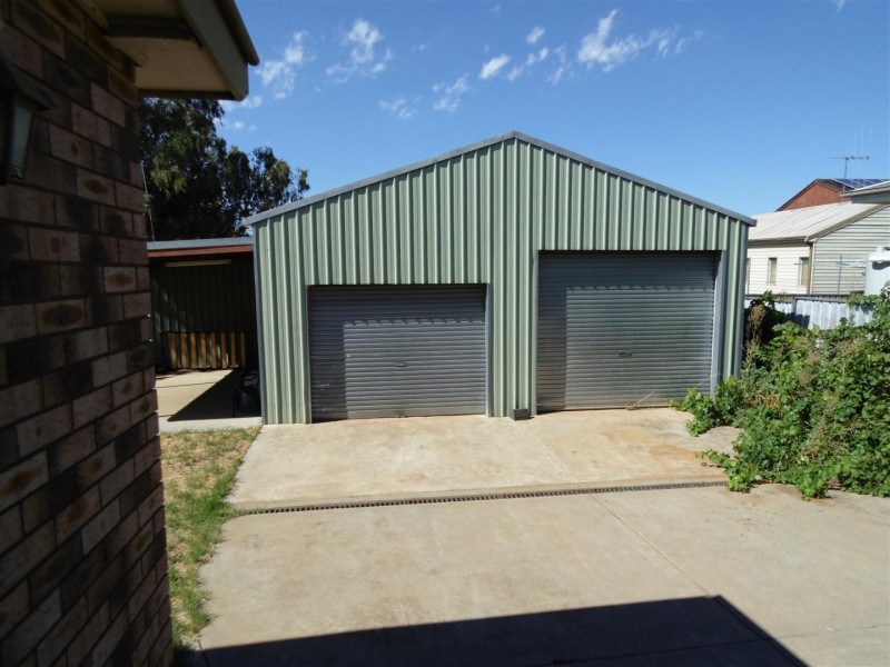 27 Reid Street, Parkes NSW 2870