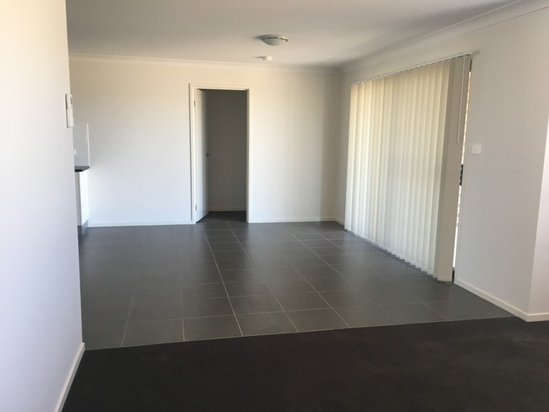 27 Rosewood Avenue, Parkes NSW 2870