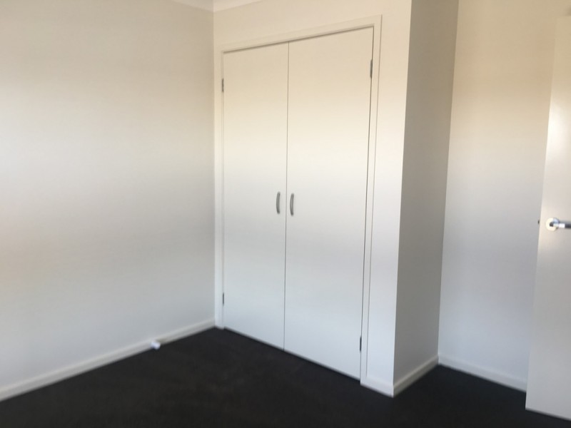 27 Rosewood Avenue, Parkes NSW 2870