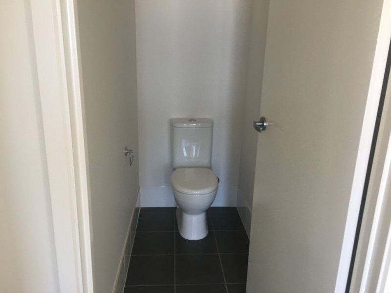 27 Rosewood Avenue, Parkes NSW 2870